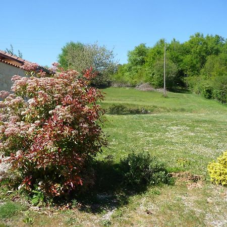Les Tuileries Bed & Breakfast Ponteyraud Exterior photo